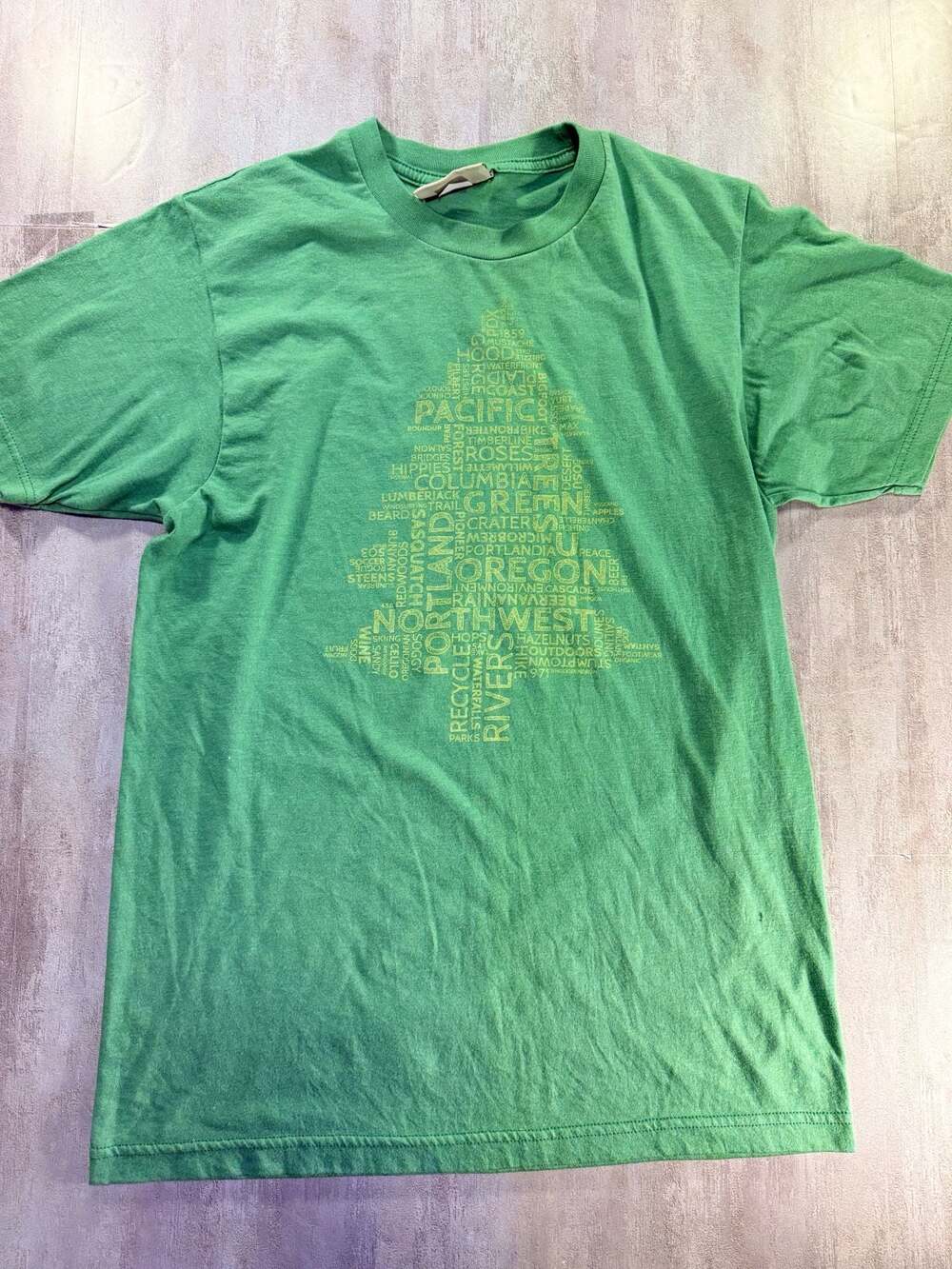 Little Bay Root Oregon Pacific Northwest Tree Word Cloud Graphic T-Shirt Size S